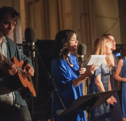 Dirty Projectors y Björk estrenan “On and Ever Onward (Live from Housing Works 2009)”
