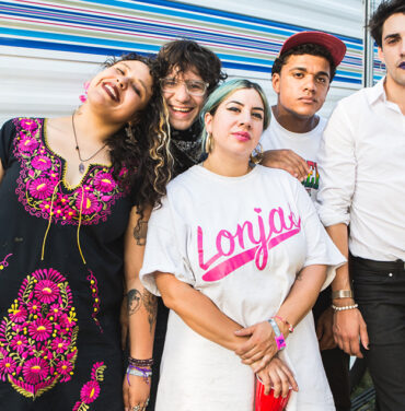 Downtown Boys pelea por la internet con su nuevo tema