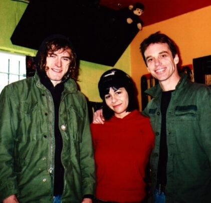 Weiss, Cameron y Hill debutan como DRUMGASM