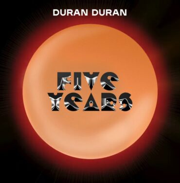 Duran Duran rinde tributo a David Bowie con “Five Years”
