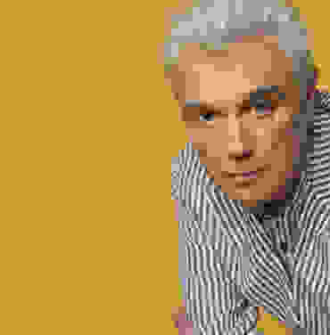 David Byrne comparte playlist ‘Songs That Make Me Cry’