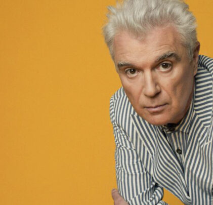 David Byrne comparte playlist ‘Songs That Make Me Cry’