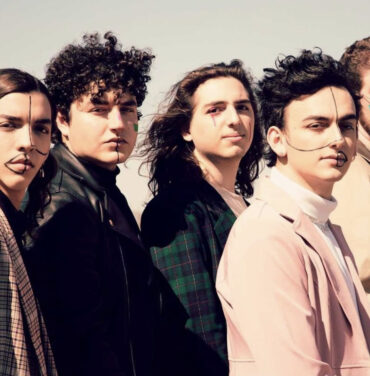 Escucha 'Acuarelas', el álbum debut de Efelante