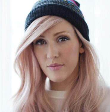 Ellie Goulding comparte el video de 