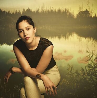 Elsa y Elmar comparte el video 