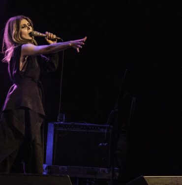 Ely Guerra en el Teatro de la Ciudad de México