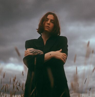 Emma Ruth Rundle anuncia su nuevo EP, 'Orpheus Looking Back'