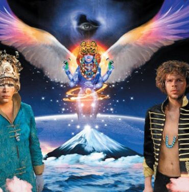 Ve el nuevo video de Empire Of The Sun - “Celebrate”