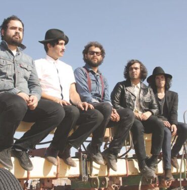 Enjambre y Proaño en El Plaza