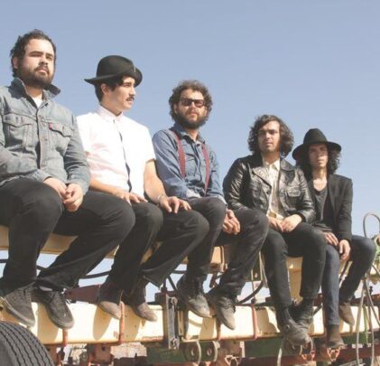 Enjambre lo hace de nuevo