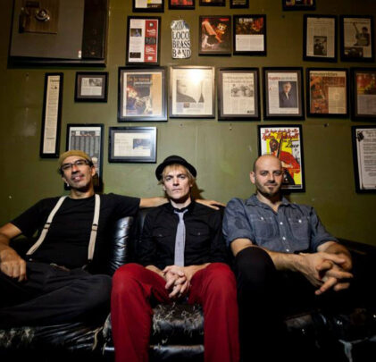 La energía del amor hecha música: A Love Electric