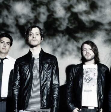 Pase y únase a la bola de Mississippi Queens