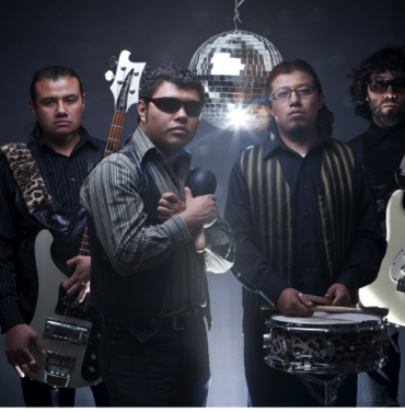 The Cavernarios: Abriendo puertas cerradas