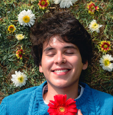 Erich: letras que te enamoran con sus notas acústicas