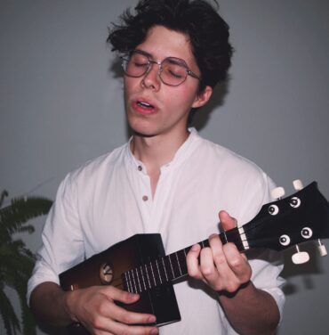 Esperón, indie pop y urbanidad mutable