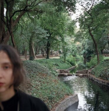 PREMIERE: Estrella del Sol presenta “Reflejo en Mi” ft Concepción Huerta