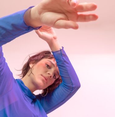 Ev, la voz que tus oídos necesitan escuchar