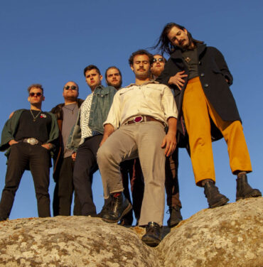 Adéntrate en la psicodelia metafísica de Evolfo