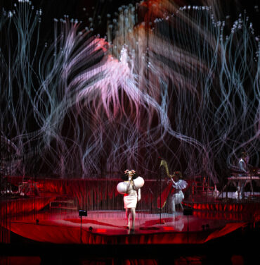 Björk presentará Cornucopia en México