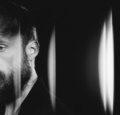 Father John Misty comparte “Q4”