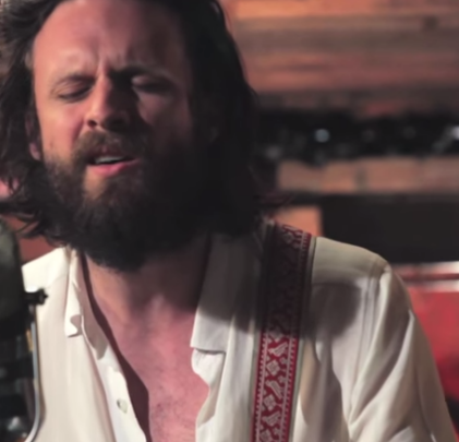 Father John Misty hace cover a 