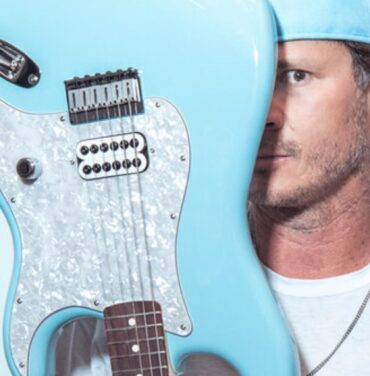 Tom DeLonge anuncia su nueva Fender Stratocaster