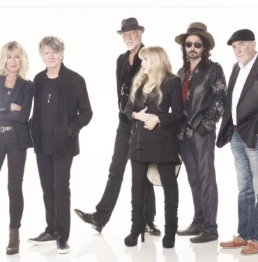 Neil Finn y Stevie Nicks comparten “Find Your Way Back Home”