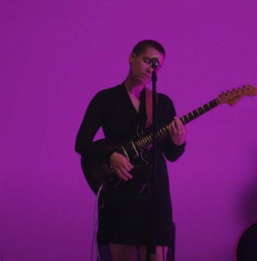 Mira “Logout”, nuevo video de Foamboy