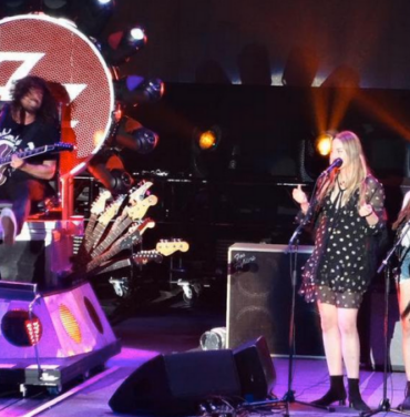 Ve a Foo Fighters tocar con HAIM y Stevie Nicks