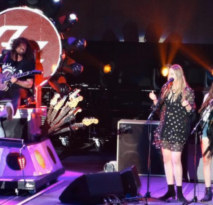 Ve a Foo Fighters tocar con HAIM y Stevie Nicks