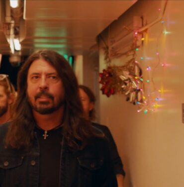 Foo Fighters comparte cover de “Run Rudolph Run” de Chuck Berry