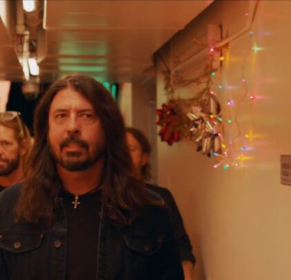 Foo Fighters comparte cover de “Run Rudolph Run” de Chuck Berry
