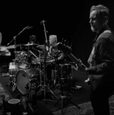 Foo Fighters estrena canción y anuncia a Freese como baterista