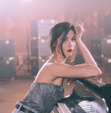 “Flotando”, lo nuevo de Francisca Valenzuela