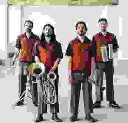 Frente Cumbiero estrena “Cumbia Trosky”