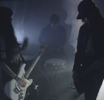 Guitarrazos y ritmos intoxicantes en 