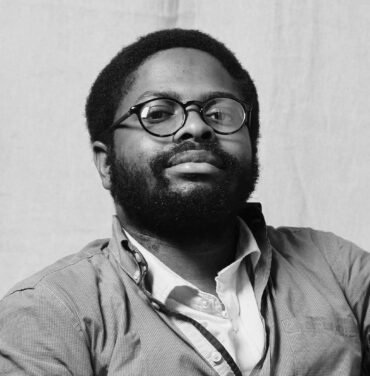 Un cuerpo fue hallado durante la búsqueda del poeta Gboyega Odubanjo