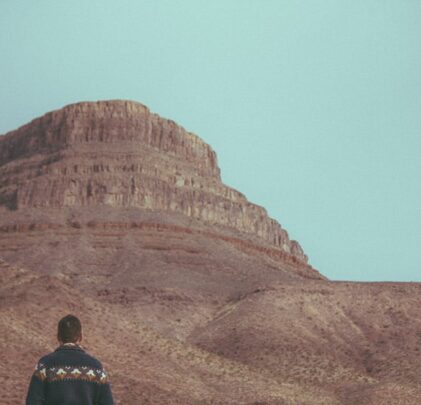 PREMIERE: George West estrena video para 