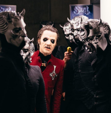 Ghost anuncia un nuevo álbum y estrena “Call Me Little Sunshine”