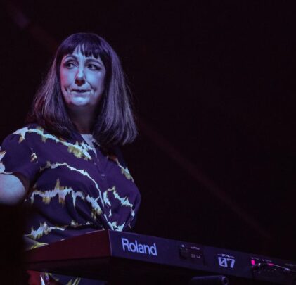 Escucha el nuevo remix de Gillian Gilbert (New Order)