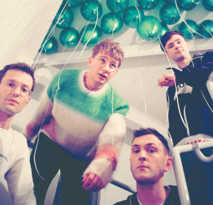 Glass Animals reestrena “Space Ghost” con Bree Runway