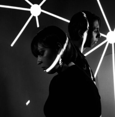 PREMIERE: Glass Spells estrena el video de 