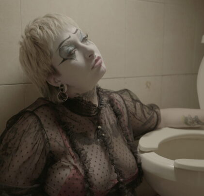 Gloory Hole desata una explosión sonora en “PUM PUM!”