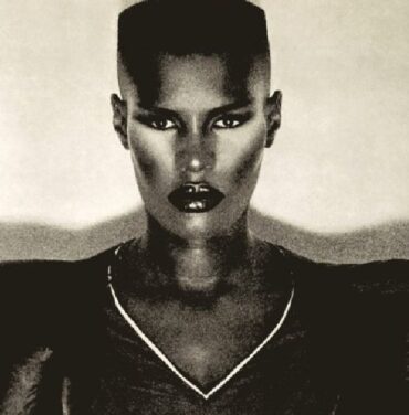 A 40 años de 'Warm Leatherette' de Grace Jones 