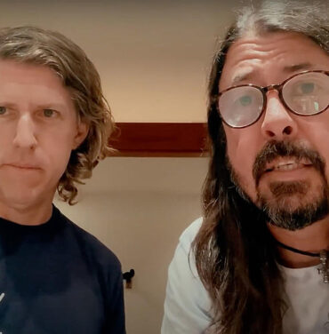 Dave Grohl y Greg Kurstin comparten covers