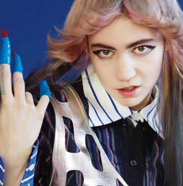 Salen dos teasers de lo nuevo de Grimes