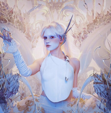 Elon Musk pensó que Grimes era una simulación creada por él