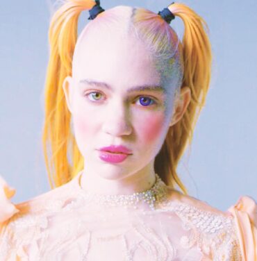 Grimes exhibe mural en la Ciudad de México