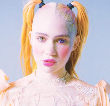 Grimes exhibe mural en la Ciudad de México