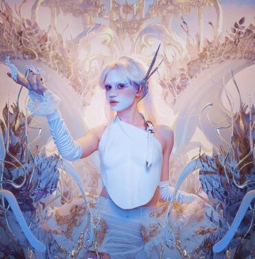 Grimes y Sevdaliza se unen para “Nothing Lasts Forever”